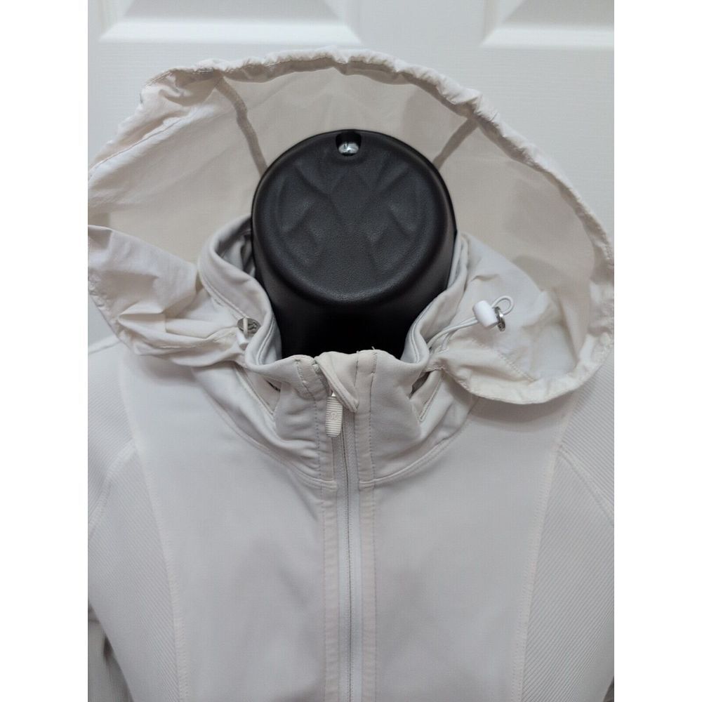 Lululemon Far and Free Jacket White Size 8 Hidden Hood Nulux Thumbholes Grip Hem - Picture 4 of 8